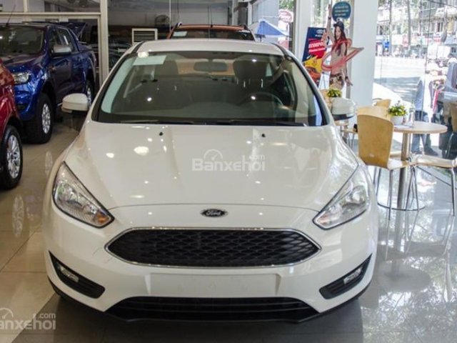 Bán Ford Focus giá khuyến mãi cực sốc, liên hệ 0901.979.357 - Hoàng
