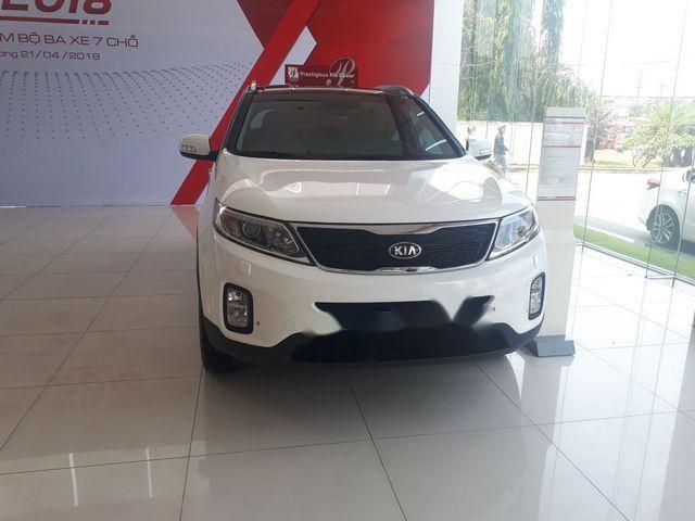 Bán ô tô Kia Sorento sản xuất 2018, màu trắng