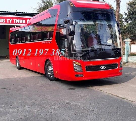 Bán xe Hino Universe K47 Hồng Hà, kiểu dáng mới nhất năm 2018