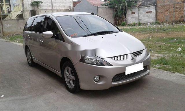 Bán Mitsubishi Grandis năm 2005, màu bạc  