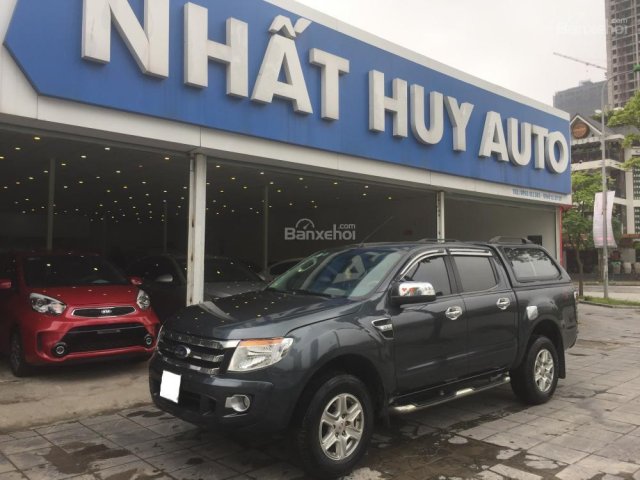 Bán Ford Ranger XLT 2.2 MT 4X4 sản xuất năm 2013, màu xanh lam, nhập khẩu , giá cạnh tranh, giao xe nhanh