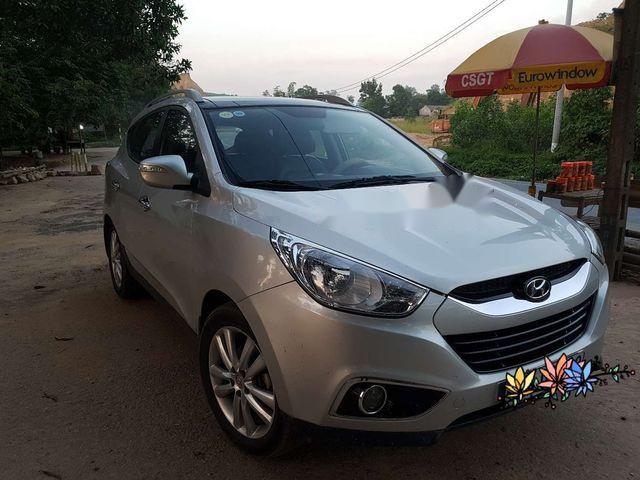 Bán Hyundai Tucson sản xuất năm 2011, màu bạc, nhập khẩu