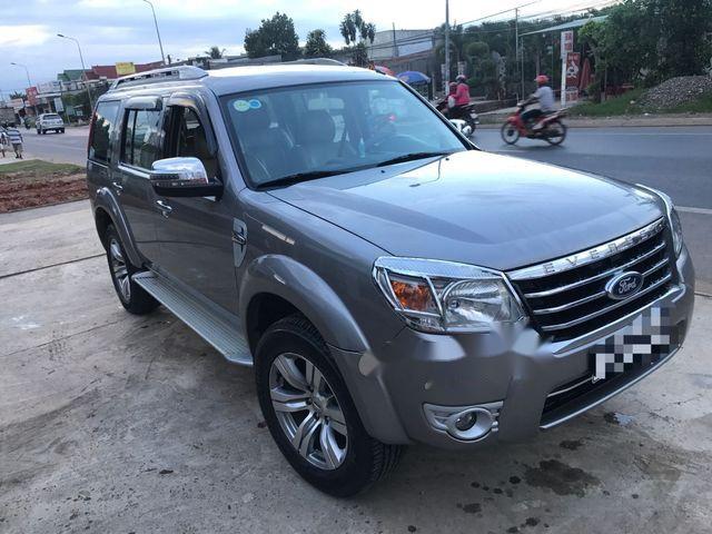 Bán xe Ford Everest 2011, màu xám 