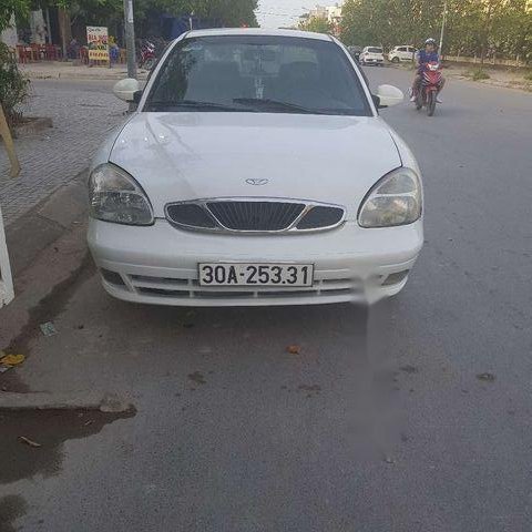 Cần bán Daewoo Nubira sản xuất 2001