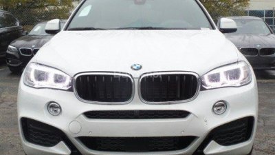 Cần bán BMW X6 năm sản xuất 2017, màu trắng, nhập khẩu