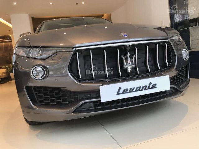 Bán siêu xe Maserati Levante Gransport giá siêu tốt mới. Bán Levante giá tốt, giá xe Levante chính hãng