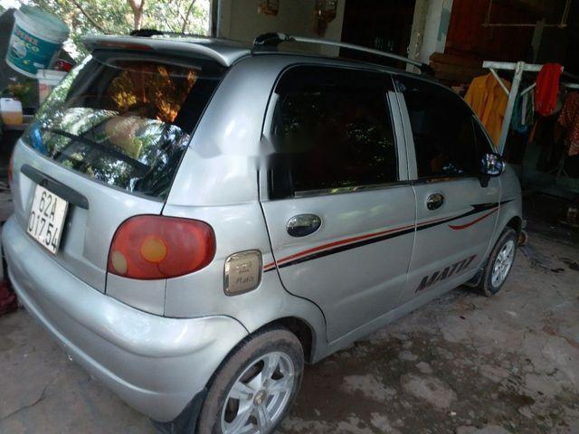 Cần bán Daewoo Matiz năm 2005, màu bạc, giá chỉ 98 triệu