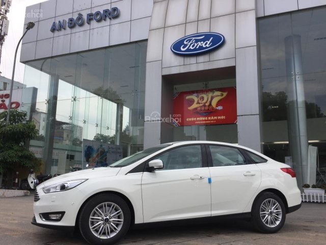 Đại Lý xe Ford Vĩnh Phúc cung cấp xe Focus 2018 đủ màu đủ phiên bản, giao ngay, hỗ trợ trả góp 0941.921.742