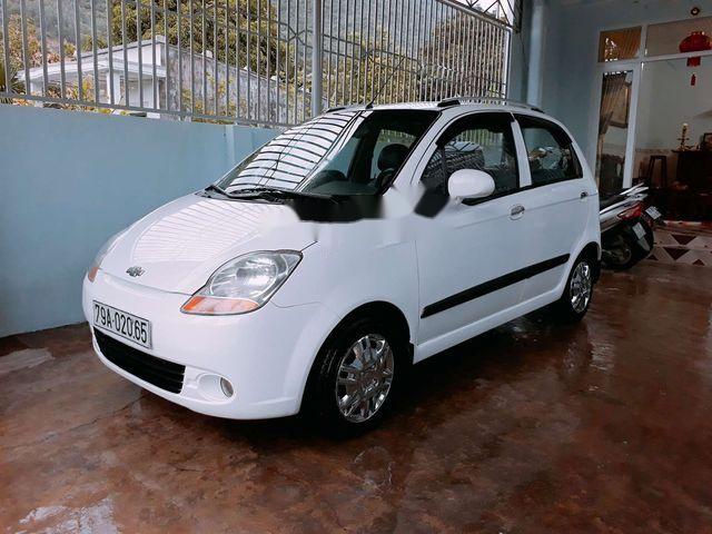 Cần bán xe Chevrolet Spark đời 2012, màu trắng như mới