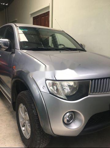 Bán xe Mitsubishi Triton sản xuất năm 2009, màu bạc, giá tốt