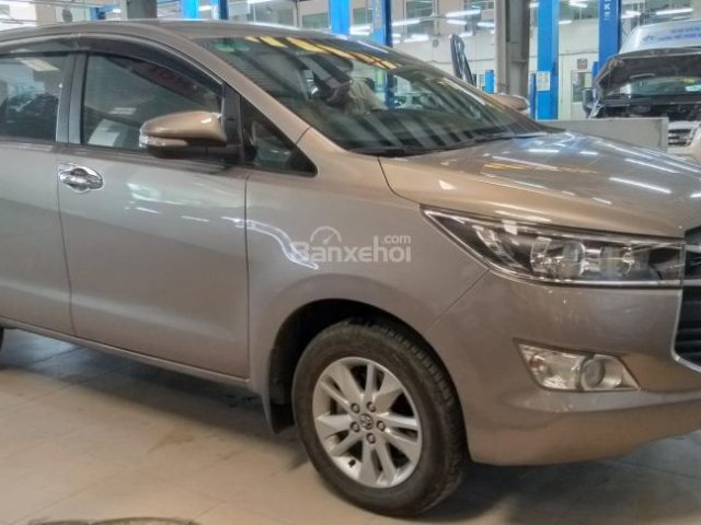 Thu mua xe cũ Toyota Innova 2017 MT, giá 720tr, có thương lượng, 32000km, BH đến 2020