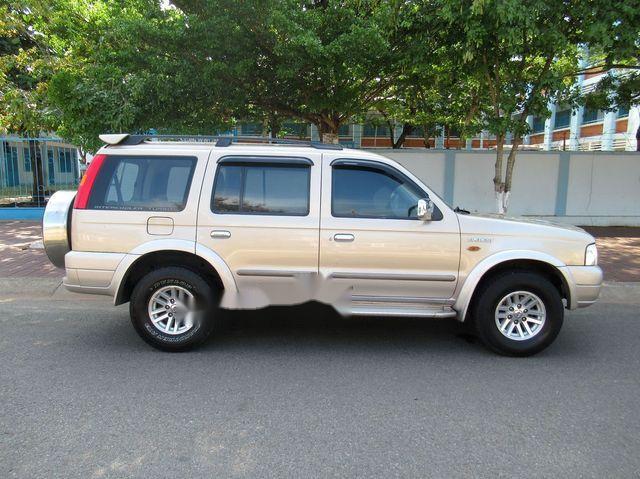 Cần bán xe Ford Everest đời 2005 chính chủ, giá tốt