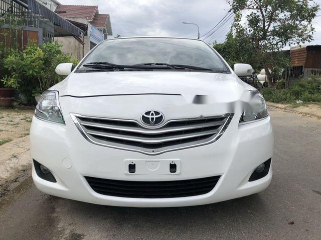 Bán xe Toyota Vios năm sản xuất 2011, màu trắng, giá tốt