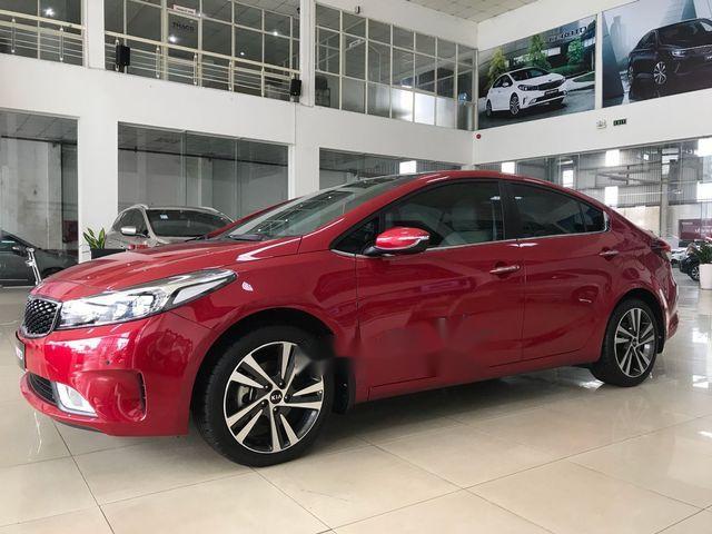 Cần bán xe Kia Cerato đời 2018, màu đỏ, giá chỉ 589 triệu