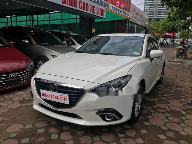 Bán Mazda 3 đời 2016, màu trắng