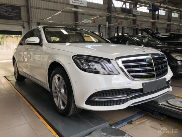 Bán Mercedes S450L 2018, màu trắng