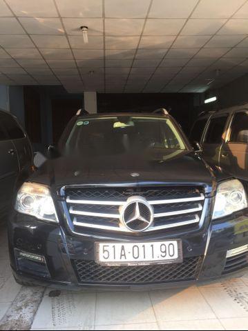 Cần bán xe Mercedes GLK300 đời 2009, màu đen, 675tr