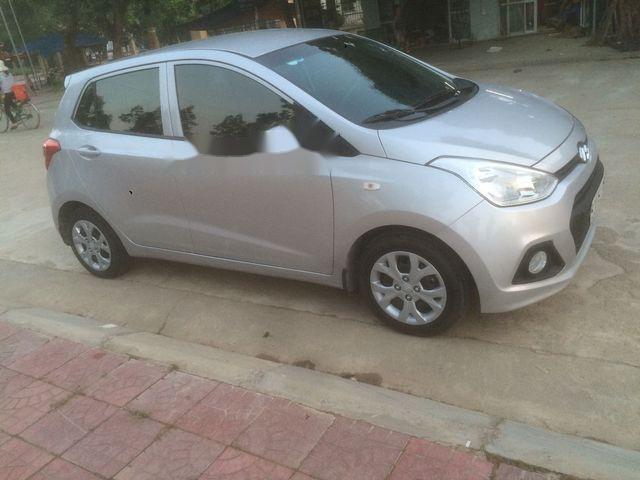 Bán ô tô Hyundai Grand i10 đời 2014, màu bạc 