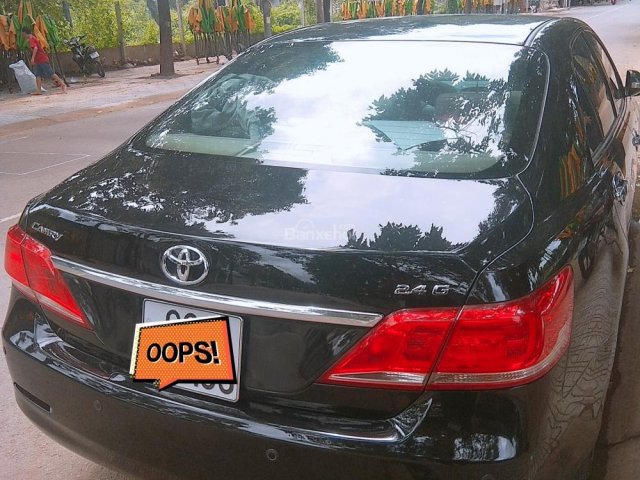 Cần bán xe Toyota Camry 2.4G năm 2010, màu đen