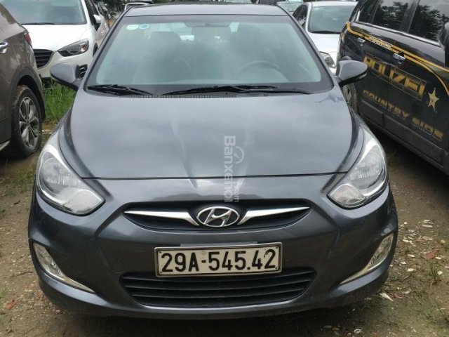 Cần bán Hyundai Accent đời 2011, màu xám