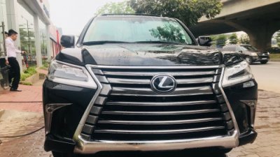 Bán xe Lexus LX 5.7 AT 2018, màu đen, nhập khẩu nguyên chiếc