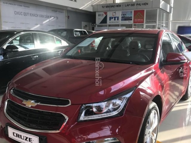 Cần bán Chevrolet Cruze năm 2018, màu đỏ