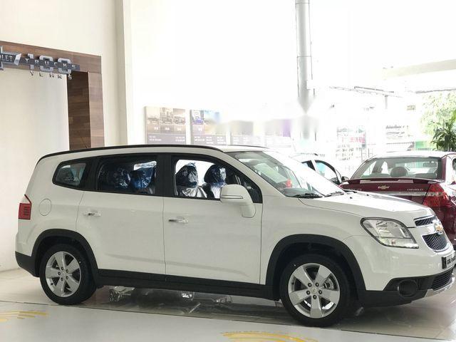 Bán ô tô Chevrolet Orlando năm 2018, màu trắng