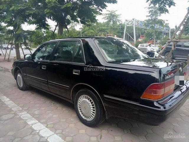 Bán ô tô Toyota Crown năm 1997, màu đen, nhập khẩu nguyên chiếc