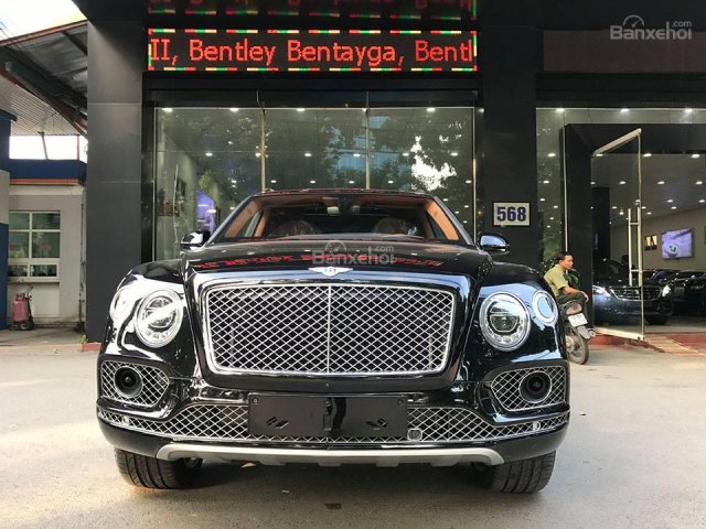 Bán Bentley Bentayga Edition sản xuất năm 2018, màu đen, nhập khẩu