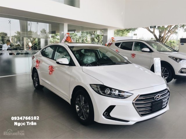 Bán Hyundai Elantra giá tốt nhất, LH 0934 766 102 - Ngọc Trân để nhận xe