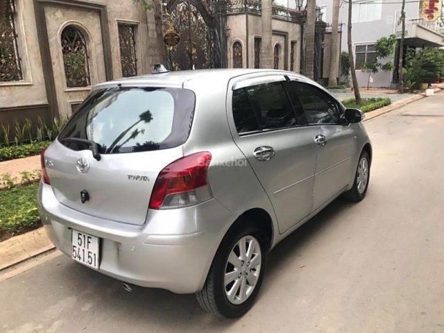 Bán Toyota Yaris 2011, màu bạc, xe nhập chính chủ