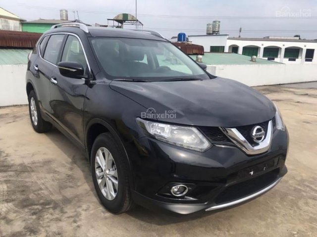 Cần bán xe Nissan X trail 2.0 2WD Premium đời 2018, màu đen 