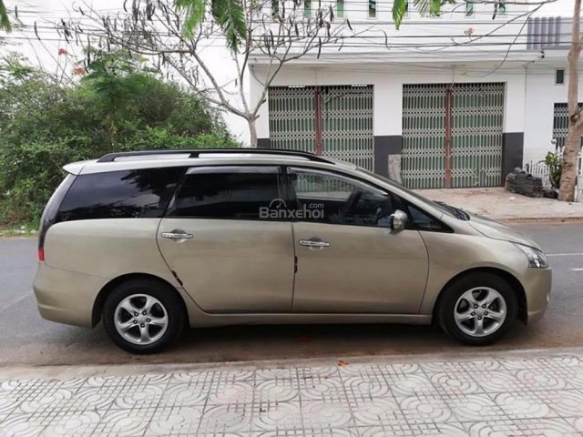 Cần bán xe Mitsubishi Grandis đời 2005, giá tốt