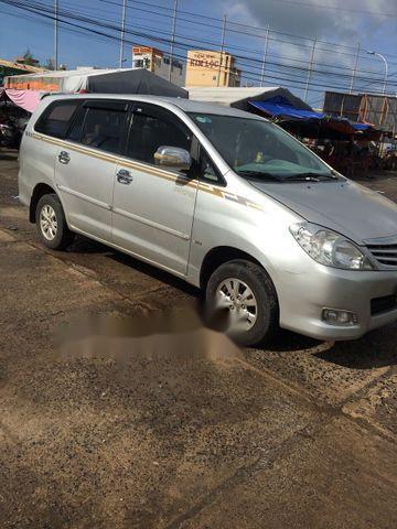 Cần bán gấp Toyota Innova J 2008, màu bạc, giá tốt 