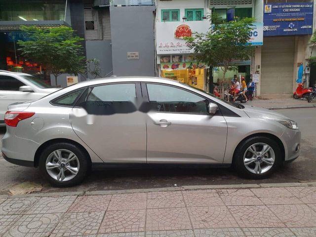 Bán xe Ford Focus 2.0AT sedan 2014, số tự động 