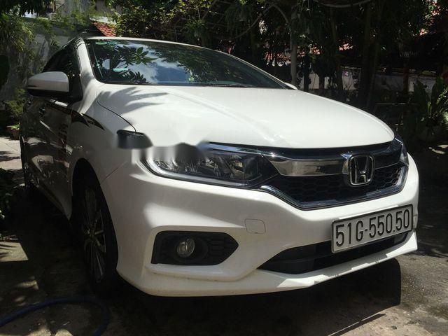 Cần bán gấp Honda City năm sản xuất 2018, màu trắng