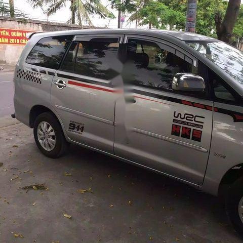 Bán Toyota Innova G đời 2010, màu bạc 