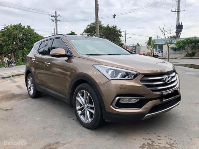 Bán xe Hyundai Santa Fe 2.2L 4WD năm 2017, màu nâu