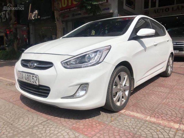 Bán Hyundai Accent 1.4 AT năm 2015, màu trắng, nhập khẩu Hàn Quốc