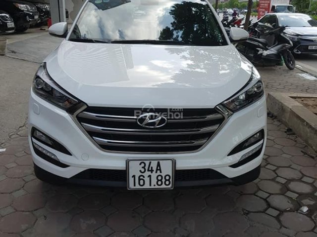 Bán Hyundai Tucson 2.0L 2016, màu trắng, nhập khẩu nguyên chiếc