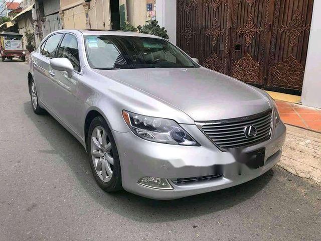 Bán xe Lexus LS 460L năm sản xuất 2009, màu bạc