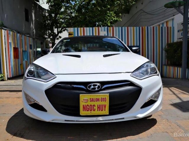 Bán xe Hyundai Genesis 2.0 AT năm sản xuất 2012, màu trắng, nhập khẩu nguyên chiếc