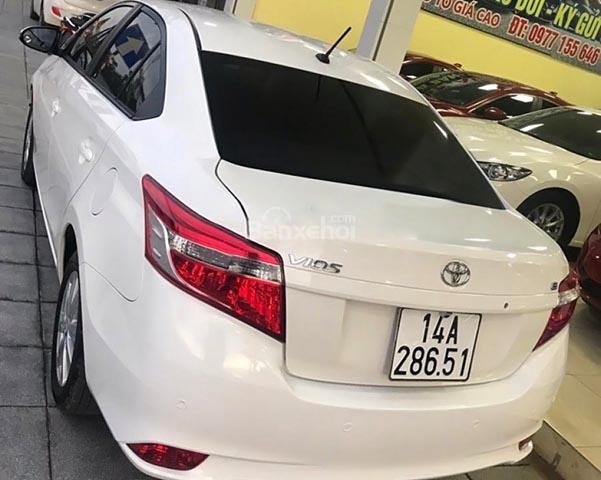 Cần bán lại xe Toyota Vios 1.5E CVT 2018, màu trắng như mới, giá 532tr