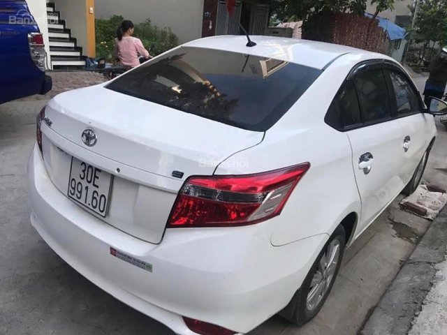 Cần bán lại xe Toyota Vios E AT năm sản xuất 2016, màu trắng 