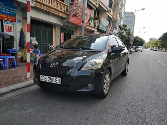 Bán Toyota Yaris sản xuất năm 2010, màu đen, nhập khẩu nguyên chiếc