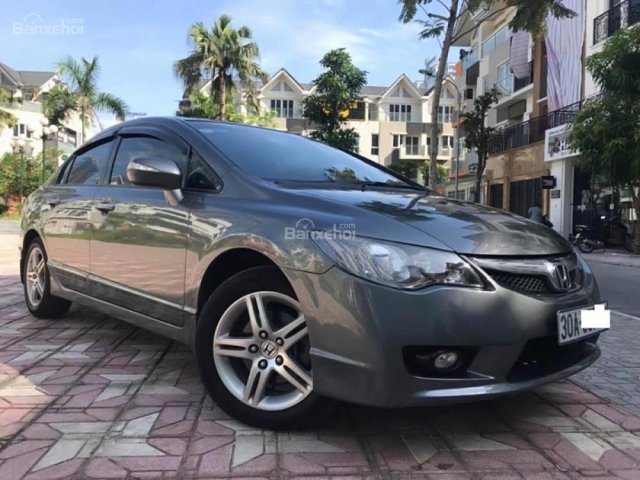 Bán xe Honda Civic 2.0AT năm sản xuất 2011, màu xanh lam xe gia đình