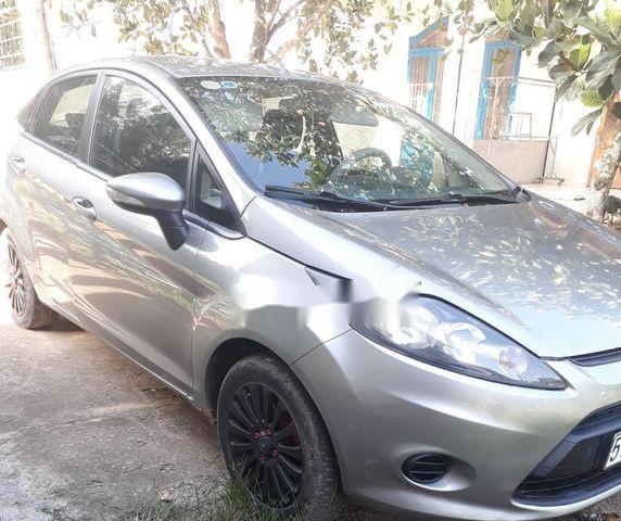 Bán Ford Fiesta 2013, màu bạc, nhập khẩu   