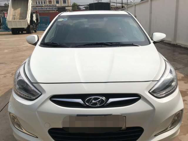 Bán ô tô Hyundai Accent đời 2014, màu trắng, nhập khẩu