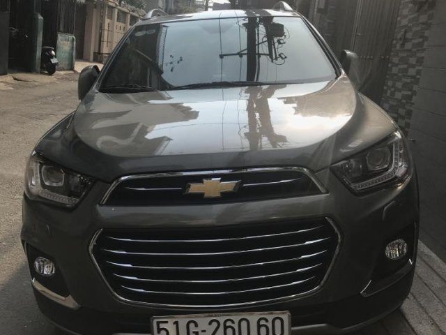 Bán Chevrolet Captiva đi 5000km, đăng ký đầu 2017 màu nâu, đã lắp dàn lạnh hàng thứ 3