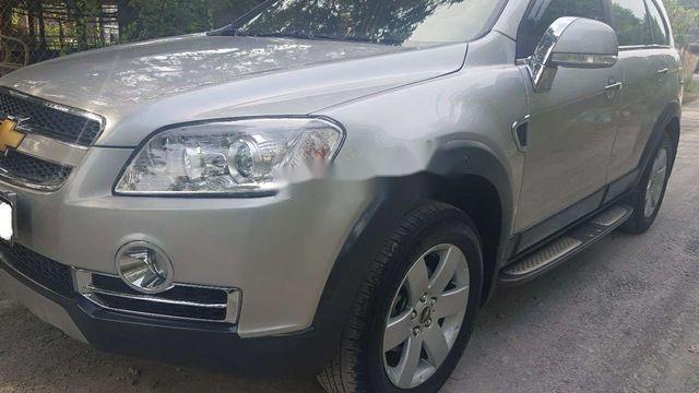 Cần bán gấp Chevrolet Captiva LTZ 2.4 AT đời 2008, màu bạc, giá chỉ 298 triệu